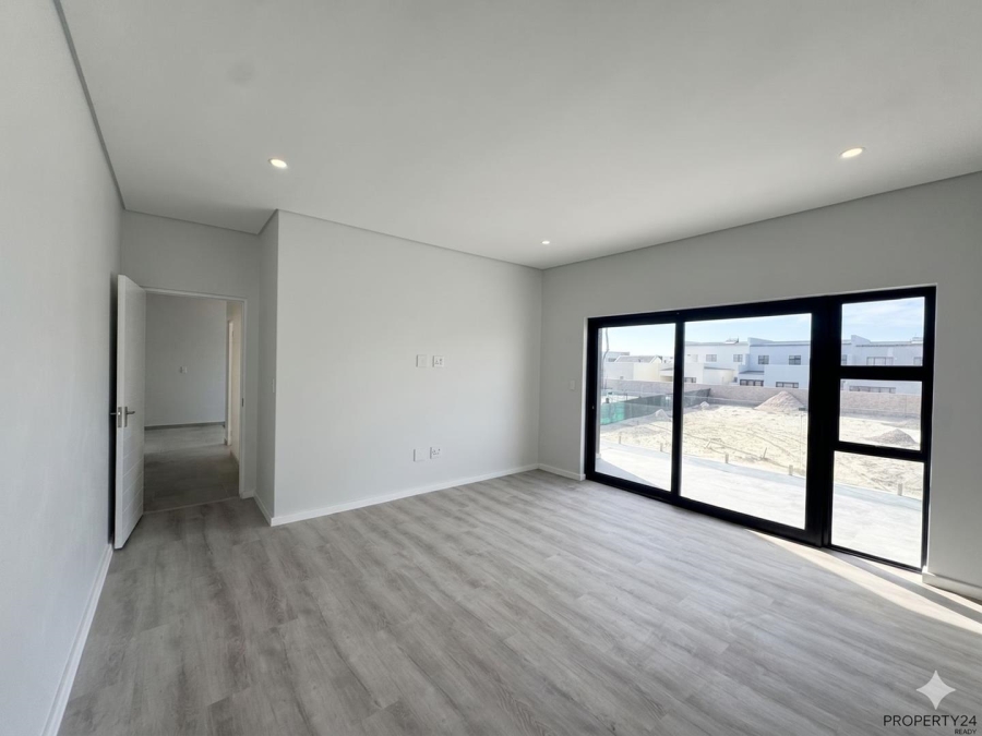 4 Bedroom Property for Sale in Sandown Western Cape
